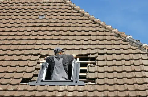 Pose de velux - Saint-Vincent-de-Durfort